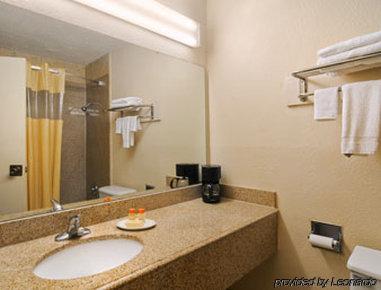 Rodeway Inn Montgomery Szoba fotó
