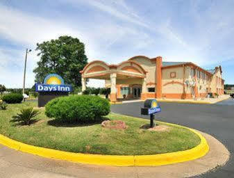 Rodeway Inn Montgomery Kültér fotó